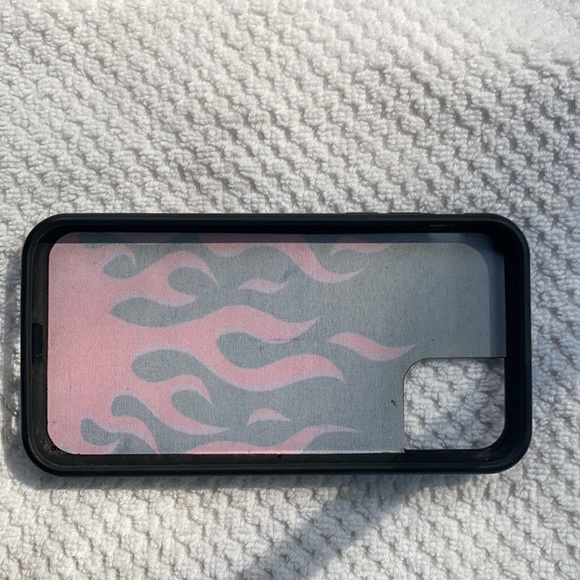 Phone case - Picture 3 of 4